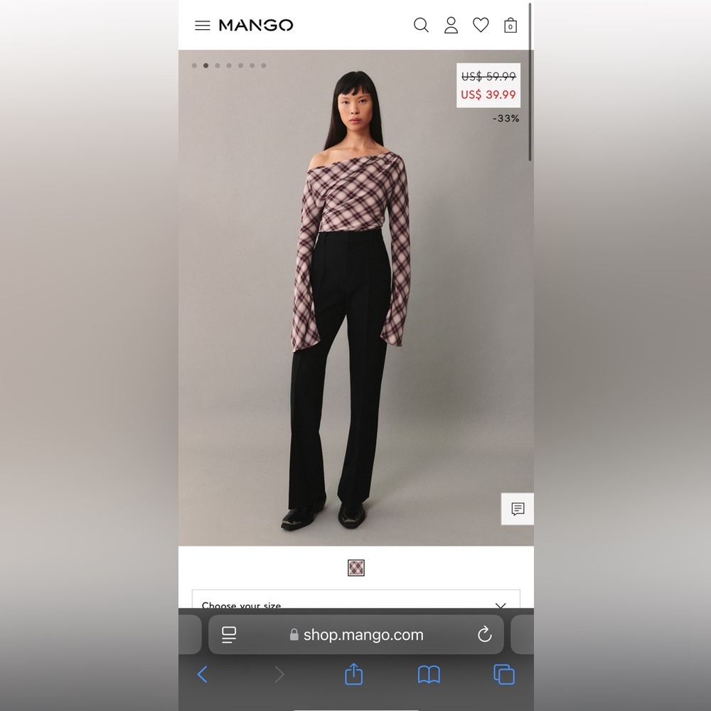 MNAGO
Asymmetric checked blouse